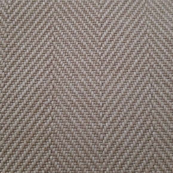 Michael Kors Skorpios Woven Shoulder Bag - Picture 2 of 8